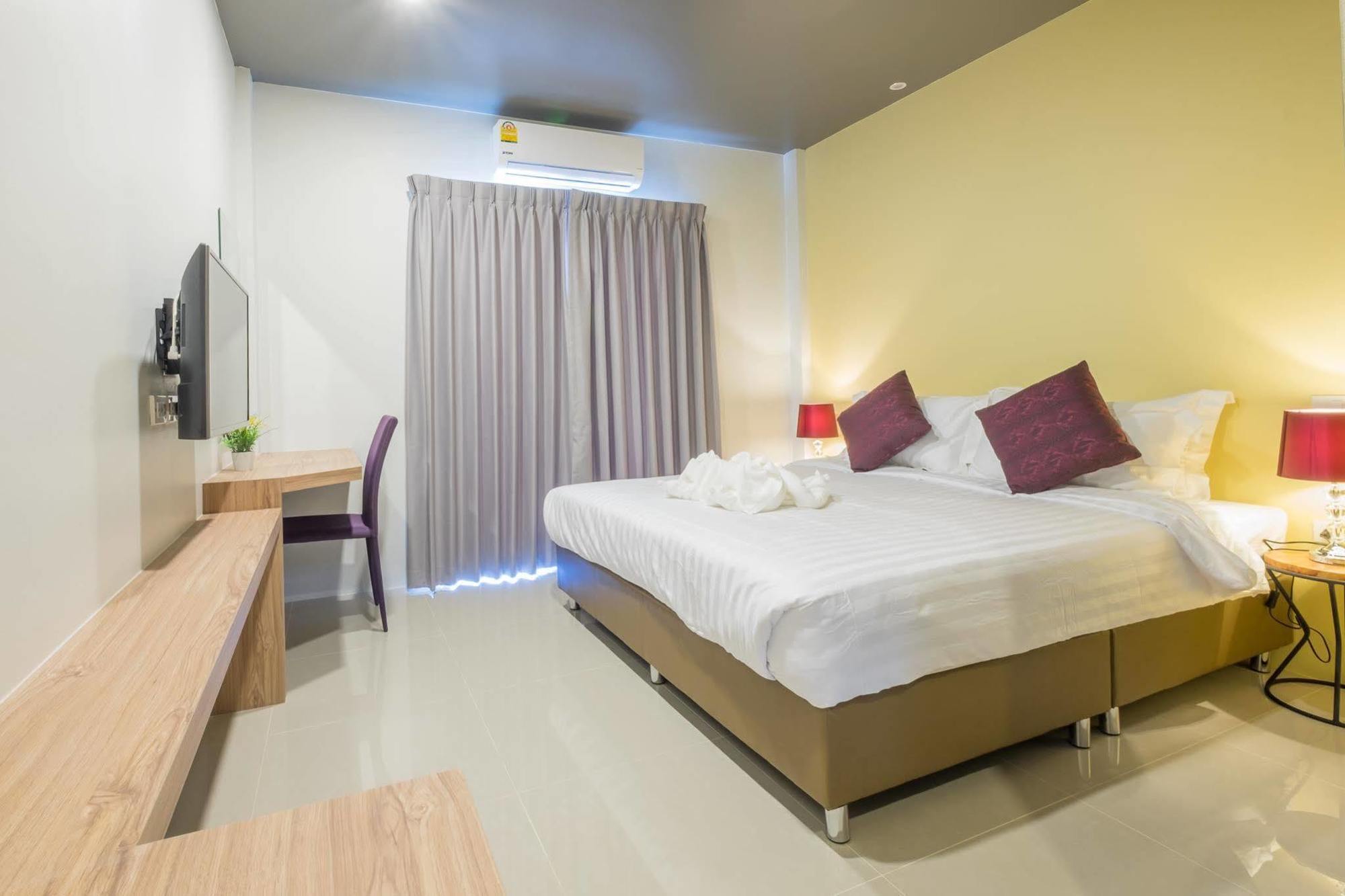 H Hotel Phrasing Chiang Mai Exterior foto